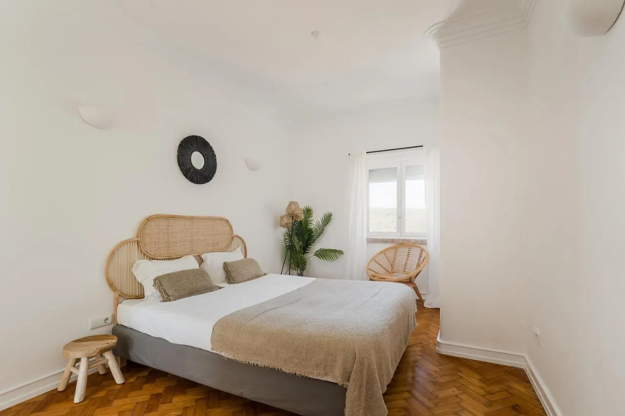 Casa Boma Lisboa - Lighting Apartment With Private Balcony - Campolide I 0*,  Portugal